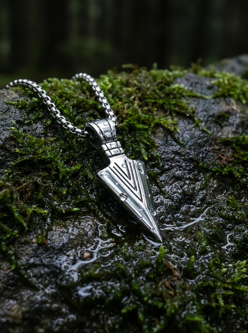 SPEARPOINT - Necklace - Titanium